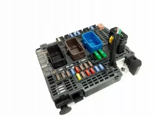 9810295780 Блок предохранителей Peugeot 308 2 Арт e11996279, вид 1
