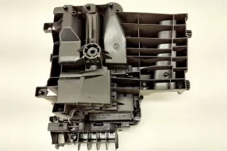 39040853 Блок предохранителей Opel Astra L Арт e11995629, вид 4