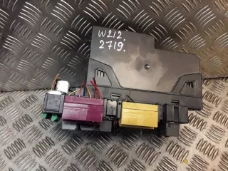2129009622 Блок предохранителей Mercedes E C207 Арт e11994351, вид 1