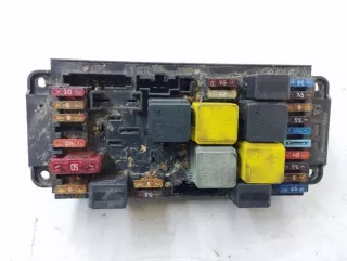 2035451601 Блок предохранителей Mercedes C W203 Арт e11994043, вид 1