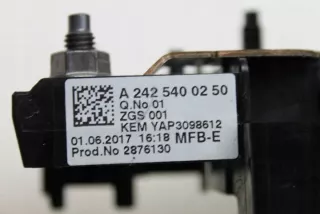 W246, A2425400250 Блок предохранителей Mercedes B W246 Арт e11993772, вид 2