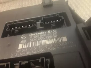 1695454332 Блок предохранителей Mercedes A W169 Арт e11992677, вид 4