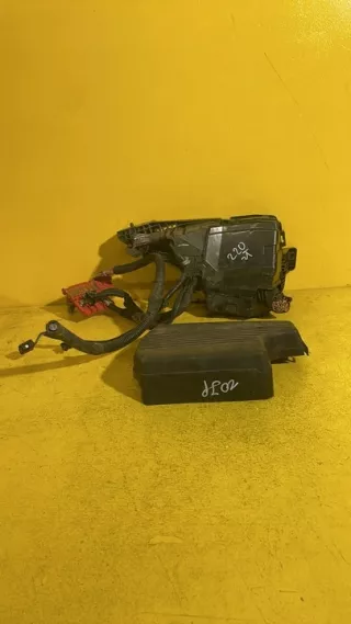 TK52675X0B Блок предохранителей Mazda 6 3 Арт e11992598, вид 3