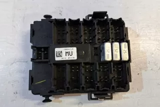 GMT900 15093837 Блок предохранителей Chevrolet Tahoe GMT900 Арт e11991025, вид 1
