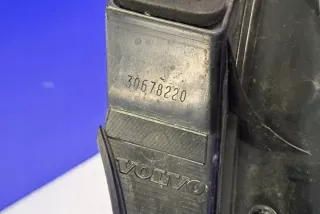 30678220 Фонарь задний левый Volvo XC40 Арт e11989341, вид 2