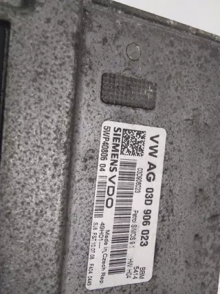 03D906023 Блок управления двигателем Seat Ibiza 3 Арт e11981400, вид 3