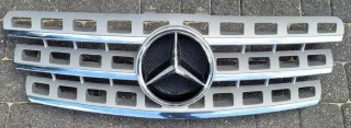 A1648880923 Решетка радиатора Mercedes ML W164 Арт e11977371, вид 1