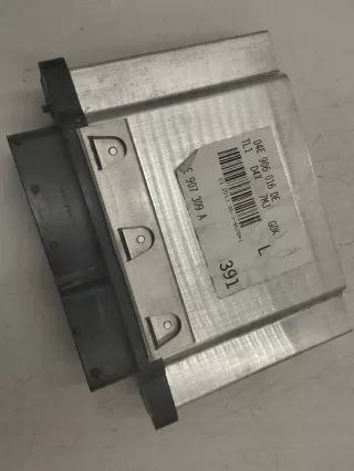 04E907309A Блок управления двигателем Audi A3 8V Арт e11924085, вид 4