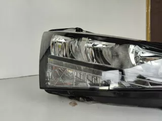 657941016 Фара правая Skoda Scala Арт e11904531, вид 2