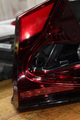 >>81580-F4130-00 Фонарь задний правый Toyota C-HR Арт e11899427, вид 3