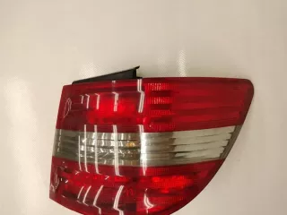 A1698202664 Фонарь задний правый Mercedes B W245 Арт e11898769, вид 3