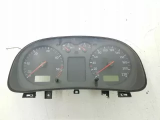 1J0919860B Щиток приборов (приборная панель) Volkswagen Golf 4 Арт e11871553, вид 1