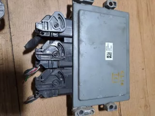 237101989R Блок управления двигателем Renault Clio 3 Арт e11869110, вид 3