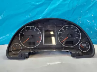 8E0920982P Щиток приборов (приборная панель) Audi A4 B7 Арт e11860440, вид 1
