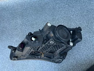 3V1941016A Фара правая Skoda Superb 3 Арт e11858960, вид 7