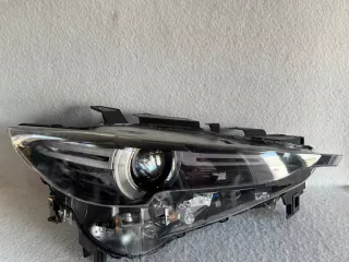 KB8N-51030 K124-51030 W3953R Фара правая Mazda 2 DE Арт e11858203, вид 2