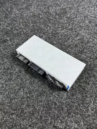 6923959 Блок предохранителей BMW 3 E46 Арт e11854705, вид 1