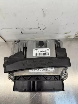 03L906018JG Блок управления двигателем Audi A4 B8 Арт e11848048, вид 1