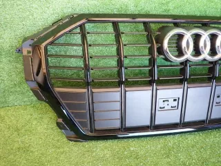 83A853651E 83A853651F Решетка радиатора Audi Q3 1 Арт e11825200, вид 2