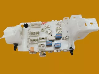 P601-9554 2010-2017 Блок предохранителей Suzuki Swift 5 Арт e11780552, вид 1