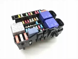 1801330-1D Блок предохранителей Renault Scenic 3 Арт e11780468, вид 1