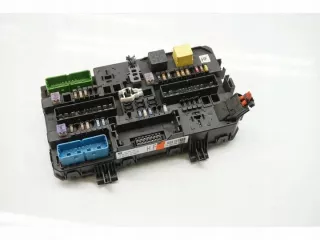13206758 Блок предохранителей Opel Astra H Арт e11780068, вид 1