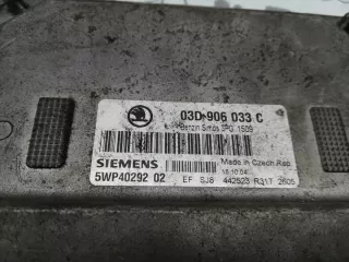 03D906033C Блок управления двигателем Skoda Fabia 1 Арт e11770736, вид 4