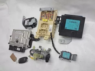 39128-04047 954A0-H8680 Блок управления двигателем Kia Stonic Арт e11769872, вид 3