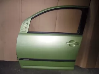  Дверь передняя левая Daihatsu Sirion Арт e11753795