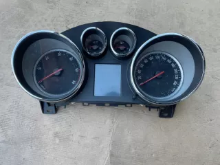 13374901 Щиток приборов (приборная панель) Opel Astra J Арт e11753477, вид 1
