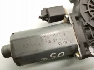 0130821726 Моторчик стеклоподъемника Land Rover Range Rover 3 Арт e11742952, вид 4