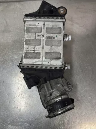 7843123 7555944 Интеркулер BMW 5 F10/F11/GT F07 Арт e11739635, вид 1