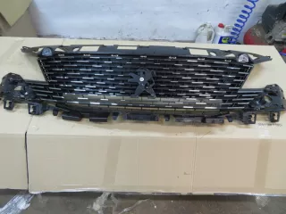9836828477 Решетка радиатора Peugeot 3008 2 Арт e11730123, вид 1