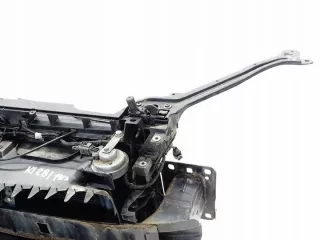  Передняя панель крепления облицовки (телевизор) Skoda Superb 3 Арт e11722504, вид 4