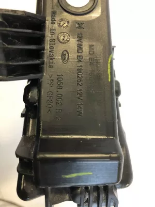 1058002R [kamanCF7 Фара противотуманная правая Jaguar F-Pace Арт e11721798, вид 5