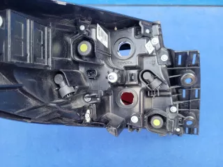 81550-F4120-00 Фонарь задний правый Toyota C-HR Арт e11709449, вид 9