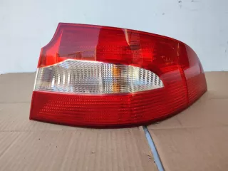 3T5945112 Фонарь задний правый Skoda Superb 2 Арт e11709382, вид 1