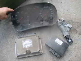 036906014AB Блок управления двигателем Volkswagen Golf 4 Арт e11704012, вид 1