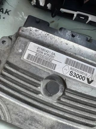 8200509552 8200509516 Блок управления двигателем Renault Megane 2 Арт e11702731, вид 2