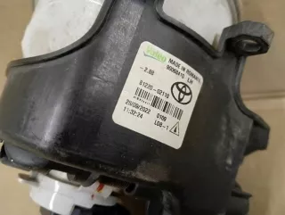 81220-02110 Фара противотуманная левая Toyota Auris 2 Арт e11692312, вид 4