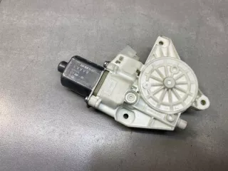 A2469065100 Моторчик стеклоподъемника Mercedes A W176 Арт e11675361, вид 2