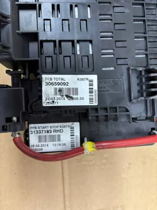 30659092 16985833474 Блок предохранителей Volvo S60 2 Арт e11672403, вид 2