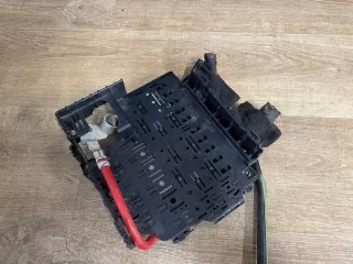 K8D2-14N073-AB LR117841 Блок предохранителей Jaguar E-PACE Арт e11669476, вид 2