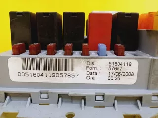 51804119 Блок предохранителей Fiat Croma 2 Арт e11668587, вид 3