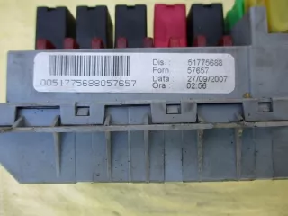 51775688 Блок предохранителей Fiat Bravo 2 Арт e11668576, вид 2