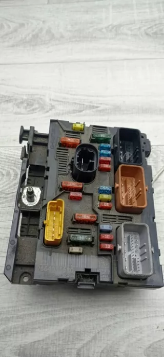 9664055680 Блок предохранителей Citroen C4 1 Арт e11668380, вид 1