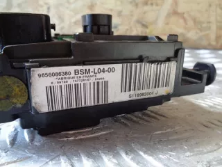 9656086380 Блок предохранителей Citroen C4 1 Арт e11668338, вид 3