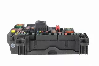9210858 Блок предохранителей BMW 5 F10/F11/GT F07 Арт e11667856, вид 4