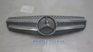 A2078880283 Решетка радиатора Mercedes E C207 Арт e11662041, вид 1