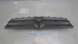 A2078880283 Решетка радиатора Mercedes E C207 Арт e11662041, вид 3